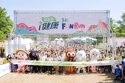 運動局長李昱叡代表盧秀燕市長出席活動,鼓勵市民運動愛健康