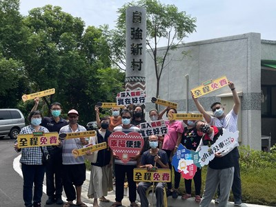 台中小黃公車推陳出新 聆聽需求好甘心