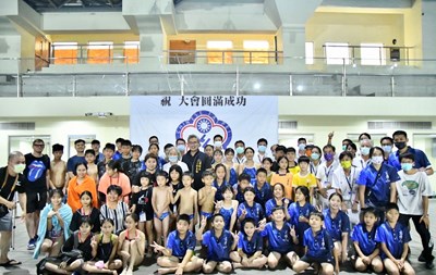 運動局長李昱叡代表盧市長出席,為全國跳水小將加油打氣