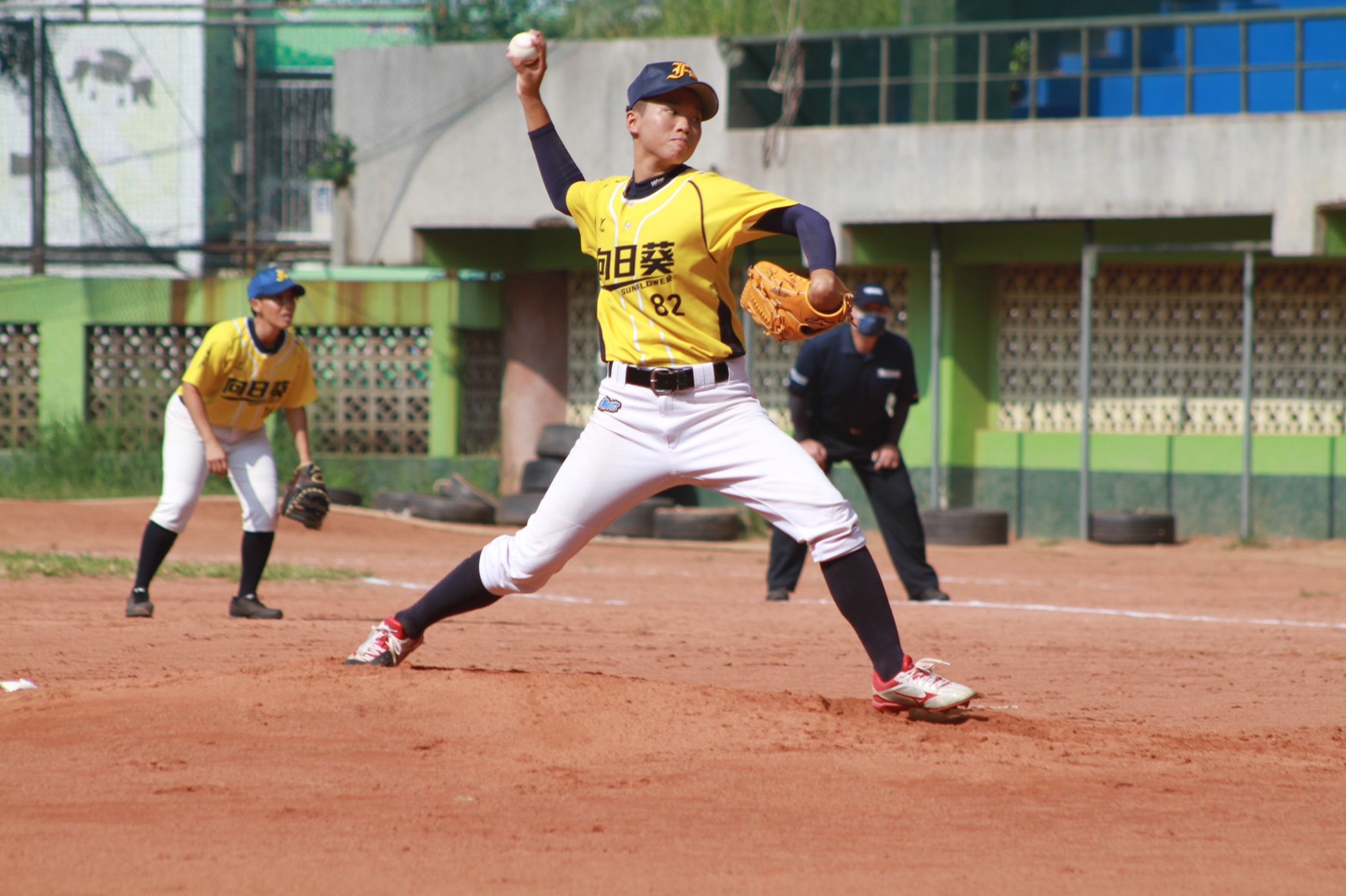 台灣女子棒球聯賽中區賽事地主隊向日葵進行開幕戰