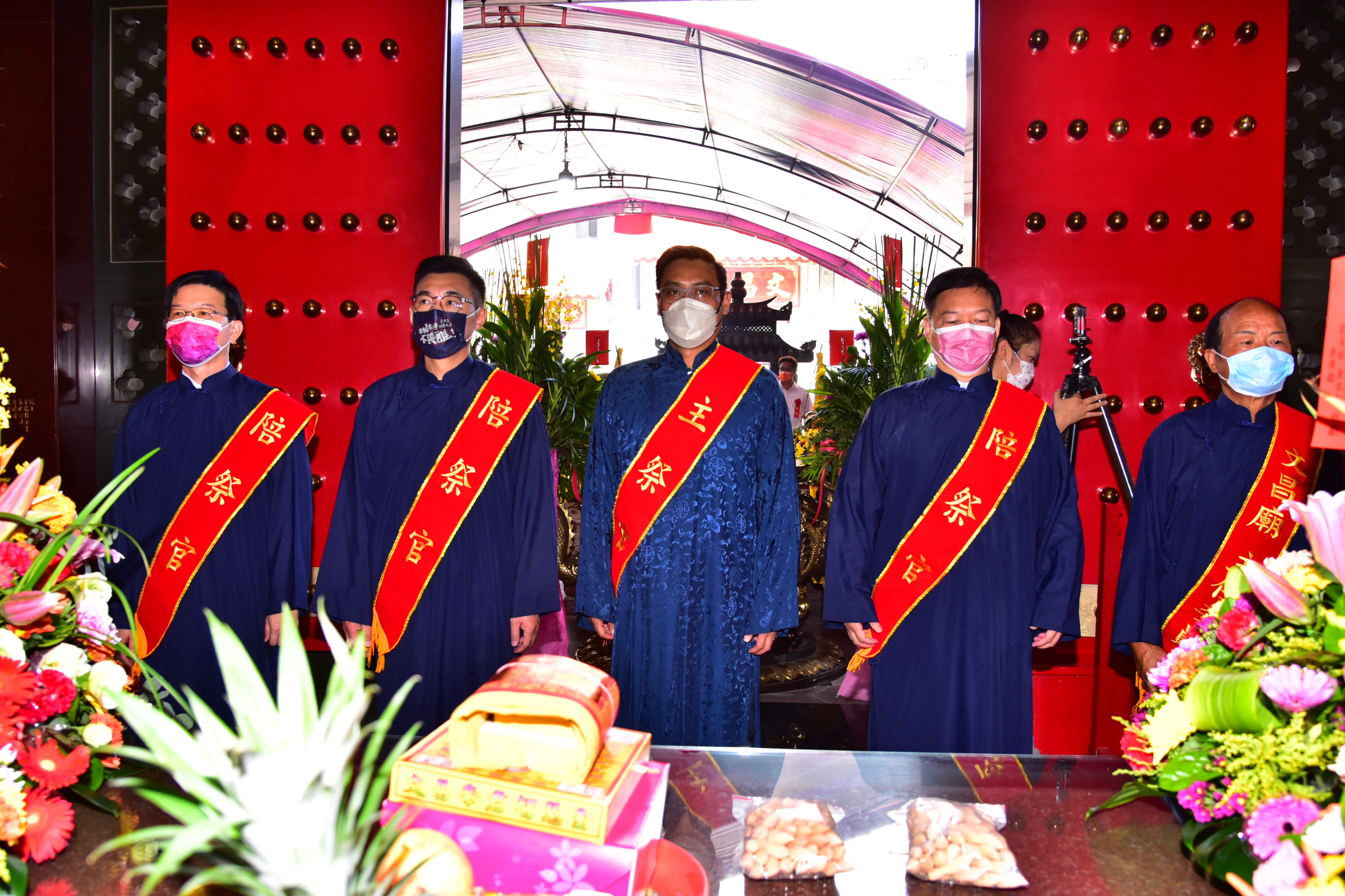 臺中市政府全球資訊網 市政新聞 山城盛事 中市客委會辦成人禮敦請至聖先師奉祀官孔垂長嘉勉 臺中市政府全球資訊網 市政新聞 山城盛事 中市客委會辦成人禮敦請至聖先師奉祀官孔垂長嘉勉