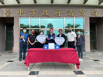 爭取黃金救援時間 宇心生醫贈中市15組「12導程心電圖機」