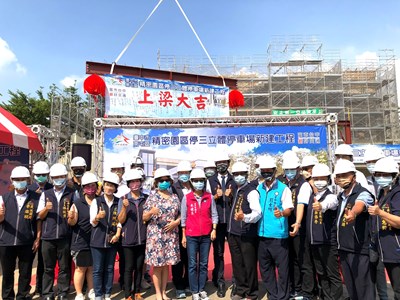 南屯區精密園區停三立體停車場上梁 預計明年8月完工