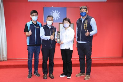 中市建設局打造幸福美樂地 黎新公園獲建築園冶獎殊榮