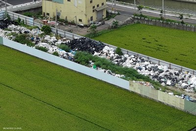 運用無人機調查廢棄物堆置情形