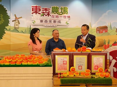 正「柿」賞味好時機 中市農業局長力推頂級甜柿禮盒