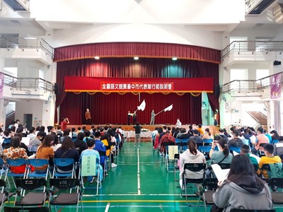 中市語文競賽代表隊進軍全國 教育局授旗期許再創佳績