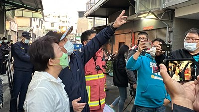 大里民宅火警 盧市長趕赴現場關心