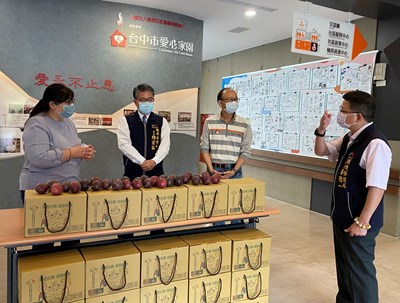 台中市環保局捐贈百香果禮盒