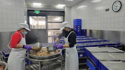 守護千名師生營養午餐 中市府補助重建梧棲中正國小午餐廚房