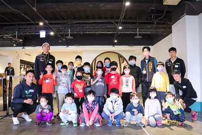 台中迷你網球體驗於金典綠園道舉行