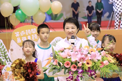 中市模範健康兒童表揚 盧市長獻10字祝福