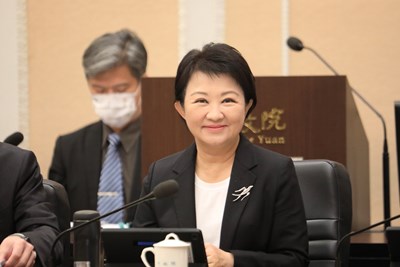 中央擬調降幼園師生比 盧市長赴院會感謝中央