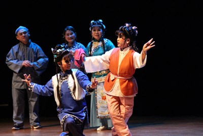 「藝」起進劇場 中市府邀千名師生觀賞歌仔戲