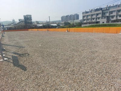 清水區南社里新闢臨時停車場,提供20格汽車格位
