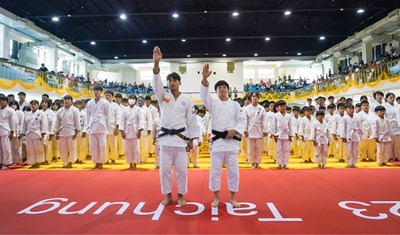 東奧國手楊勇緯及林真豪出席中部五縣市柔道錦標賽開幕典禮