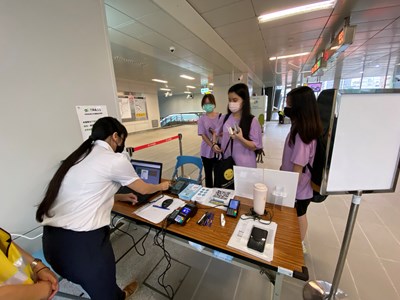 台中市推出全國最便宜的公共運輸定期票，掀起通勤與通學民眾預購潮。