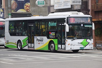 台中市再新增27輛電動公車投入服務，未來全市電動公車數量將達408輛