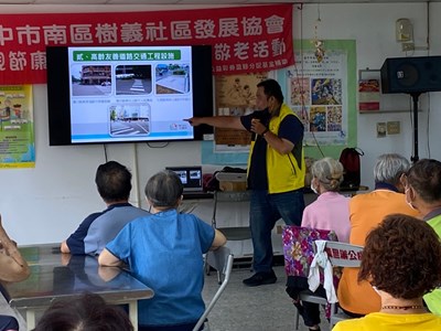 今年6-8月辦理52場、超過1700人次參與,持續宣導道路交通安全觀念,降低事故風險