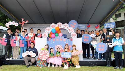 「2023臺中眷村文化節」今日辦理開幕式,貴賓們在會後大合照
