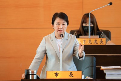 國慶焰火秀疏運奏效!37萬人潮晚間23時前迅速散場完畢