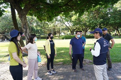 建設局今(20)日邀集野鳥防治專家、文化局、動保處等,共同研議解決方案