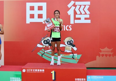 臺中田徑小將陳羿岑在女子400公尺勇奪全運會首金